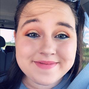 Meet your Posher, Sabrina